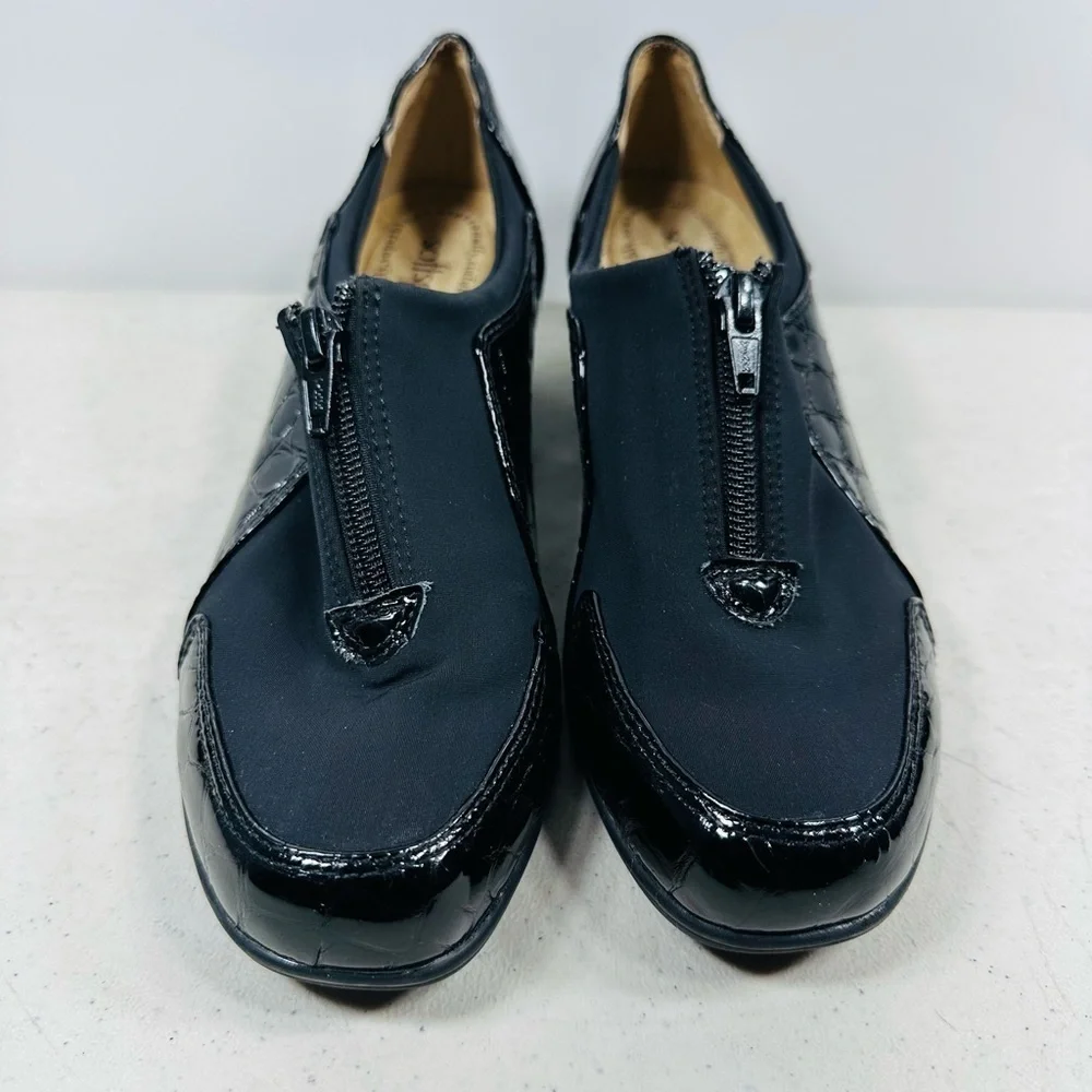 Women's SoftSpots Stretch Comfort Shoes Top Zip Black Patent Size